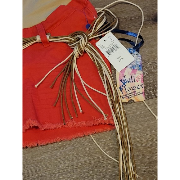 NWT Maternity Cut Off Shorts by WallFlower. Size Large. Coral. Belt included! - Picture 3 of 8